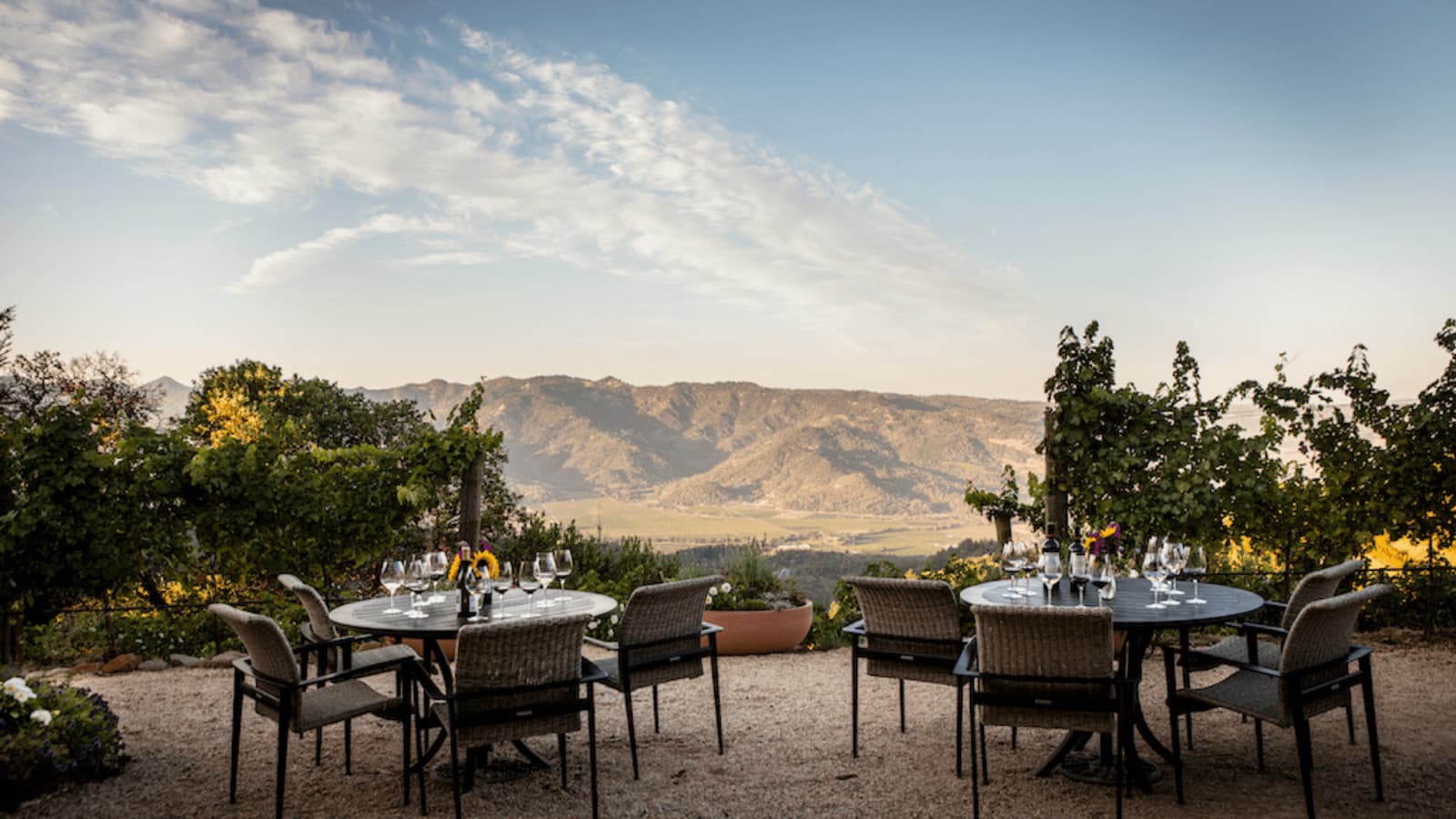 Outdoor dining with mountain view.