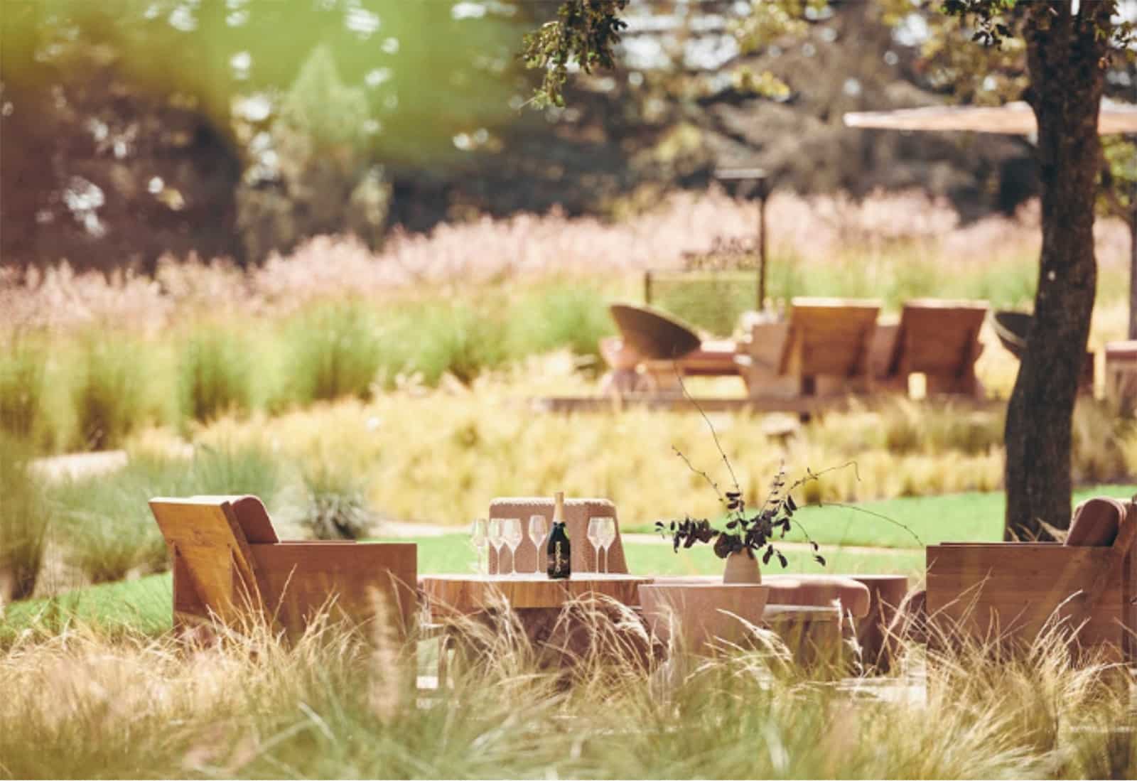 Outdoor seating area with chairs and table setup